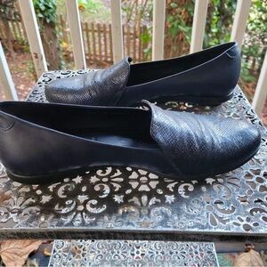 Ecco Blue Leather Textured Black Loafers Size 39